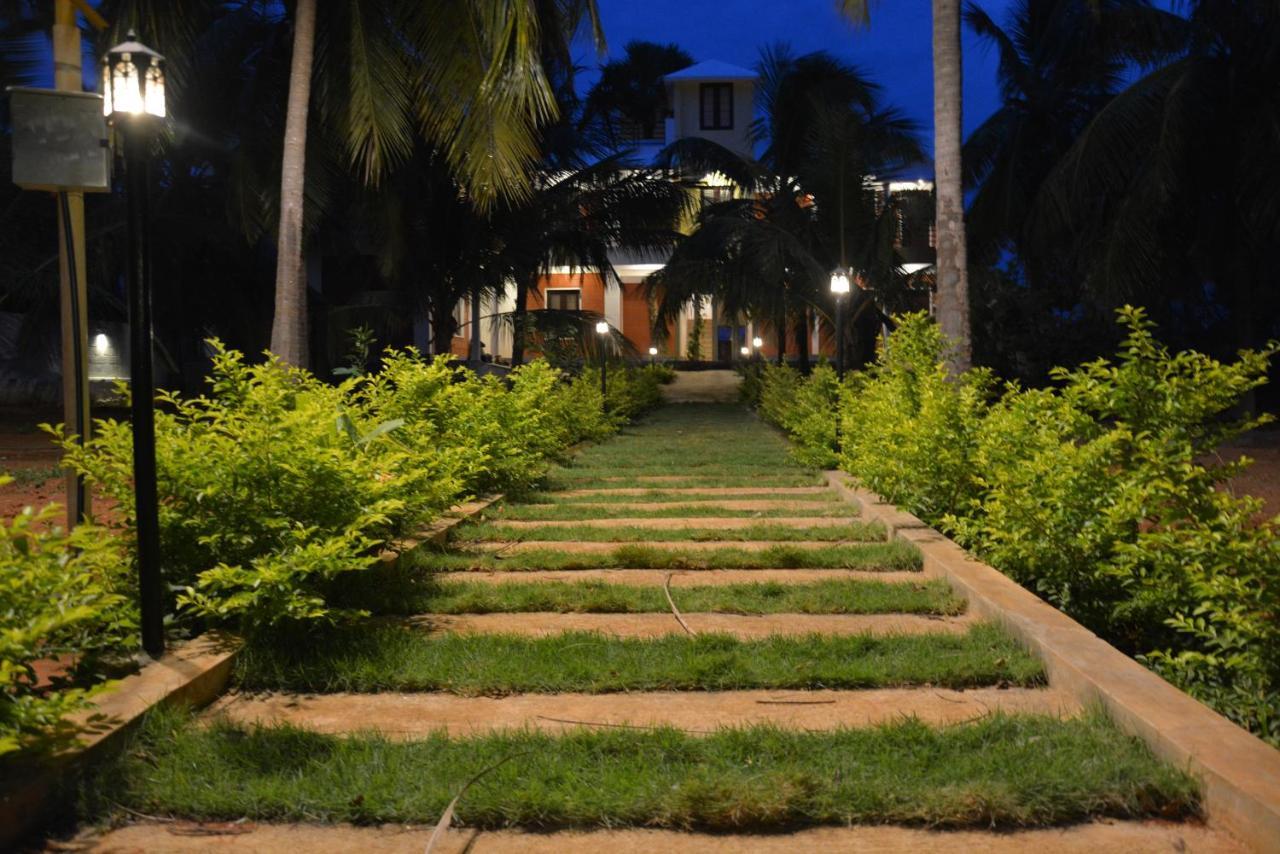 Claynest Resorts Kuttālam Exterior foto